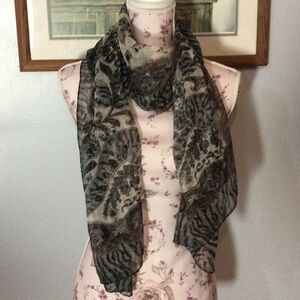 Eyeful Black & Brown Floral Scarf